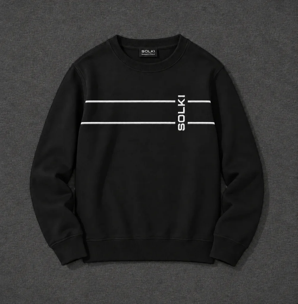 Mallinnoskuva: musta SOLKI regular fit -collegepaita
